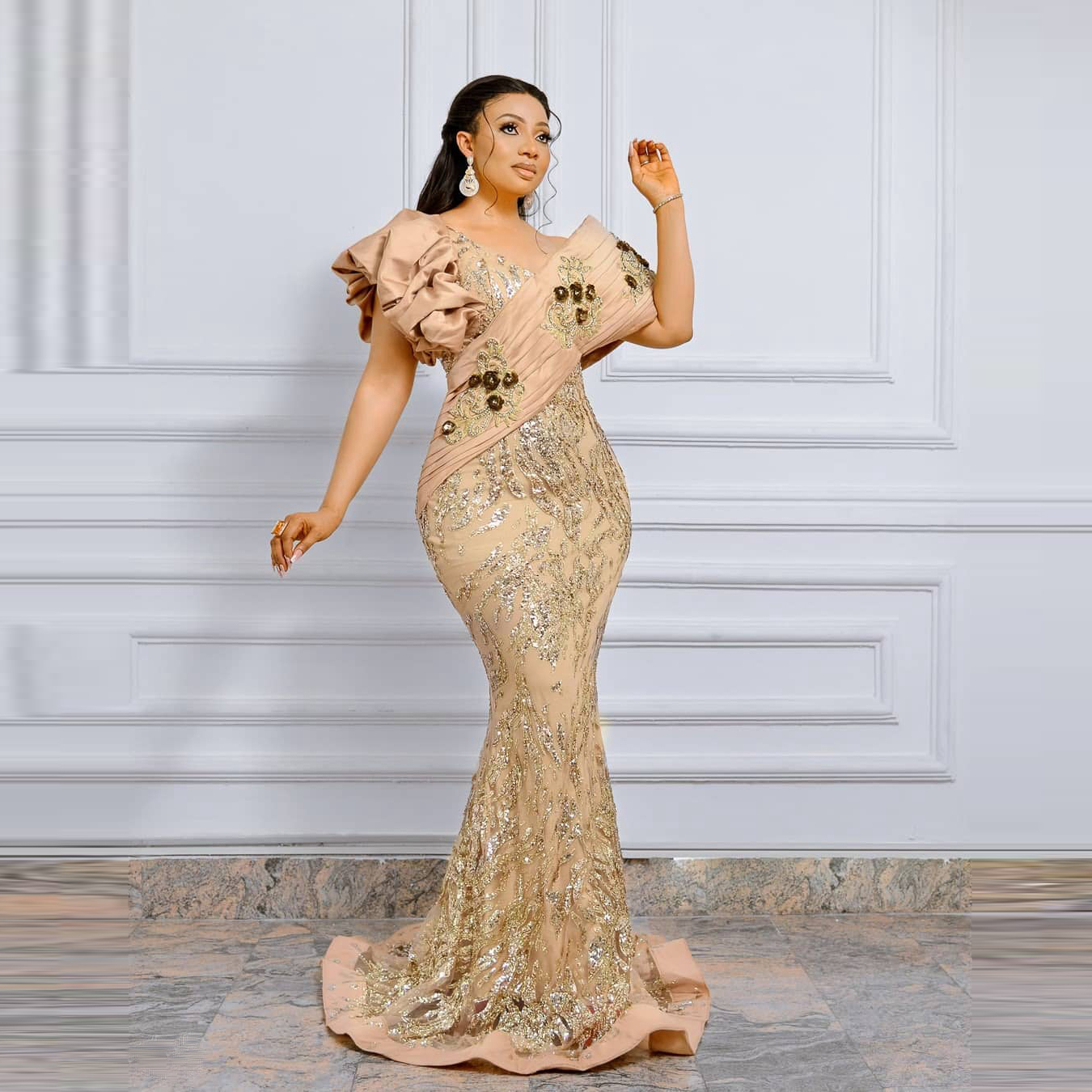 Dubai Sequined Appliques Mermaid Evening Dresses V Neck Ruffles Sleeves Prom Dress Aso Ebi Party Gowns With Flowers Beads Dubai Sequined Appliques Mermaid Evening Dresses V Neck Ruffles Sleeves Prom Dress Aso Ebi Party Gowns With Flowers Beads