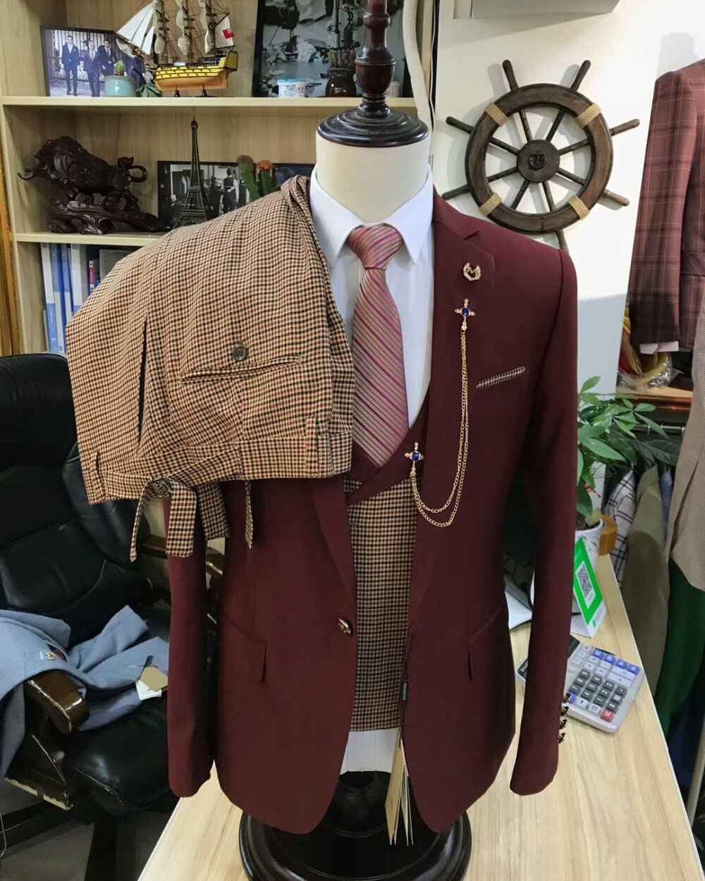 2021 Newest Men Suits 3 Piece Set Best Suit for Wedding Tuxedo Groom Best Man Blazer Singer Stage Dress Mariage Pant Vest Jacket 2021 Newest Men Suits 3 Piece Set Best Suit for Wedding Tuxedo Groom Best Man Blazer Singer Stage Dress Mariage Pant Vest Jacket